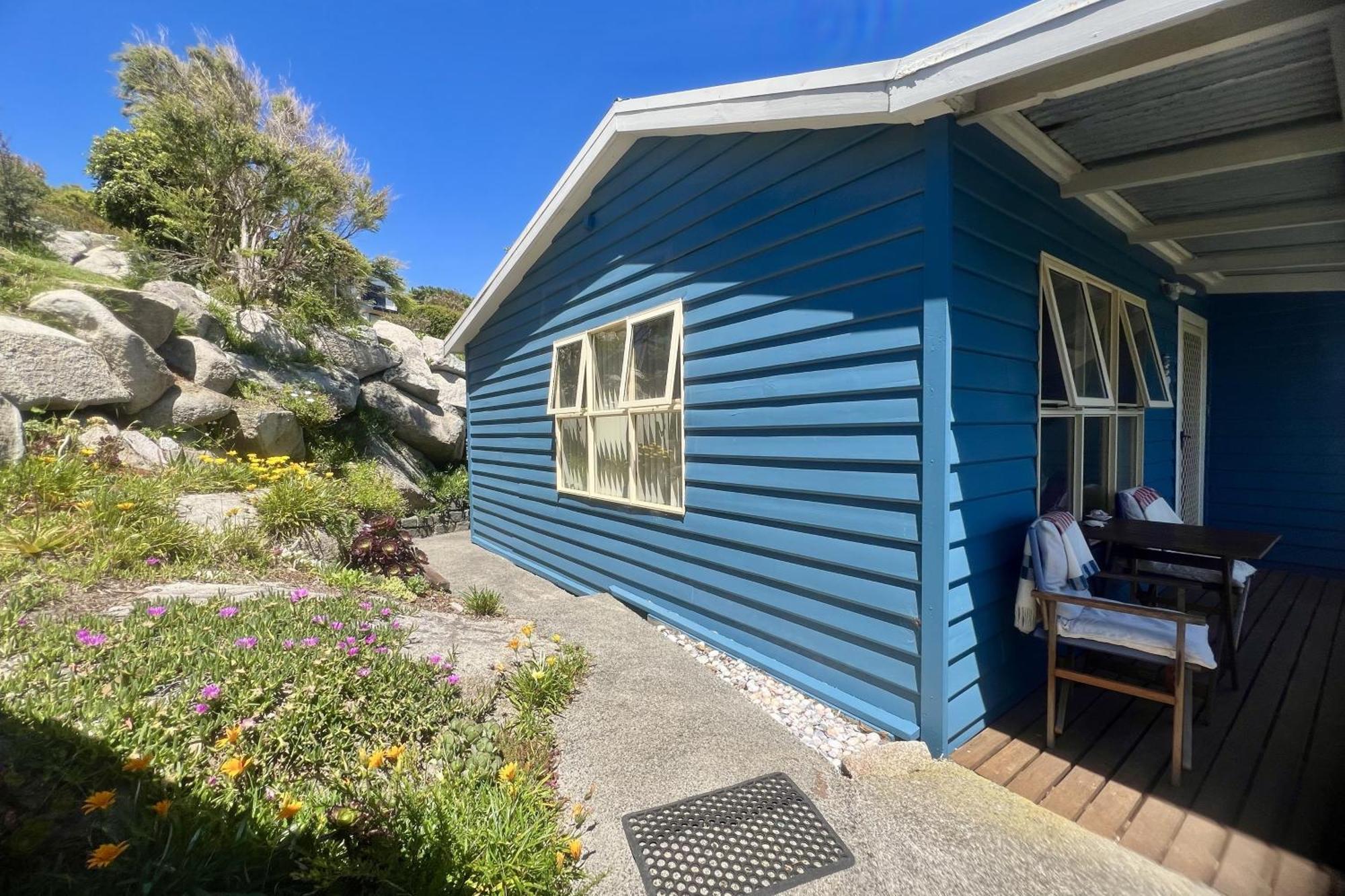 Binalong Beach Cottage Beachfront At Bay Of Fires Next To Restaurant Binalong Bay Exterior photo